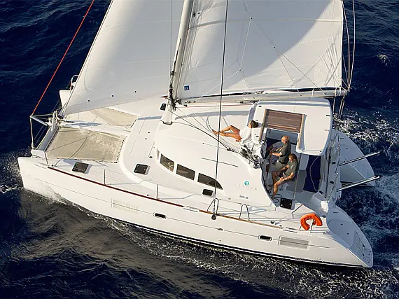 Bareboat Catamaran Lagoon 380 Maya - Dettagli