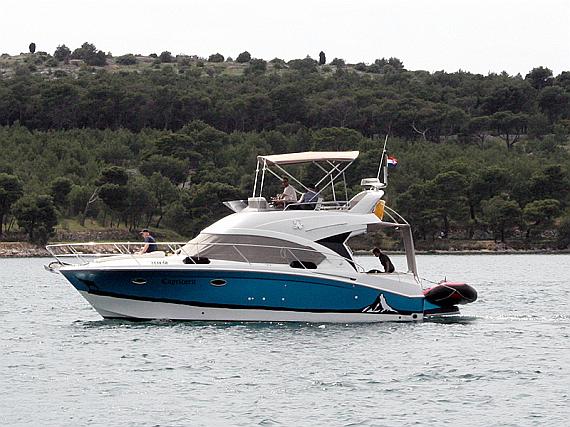 Bareboat Motor boat Beneteau Antares 36 Capricorn - Dettagli