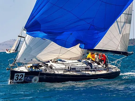 Bareboat Sail boat Grand Soleil 40 R Stribor - Dettagli