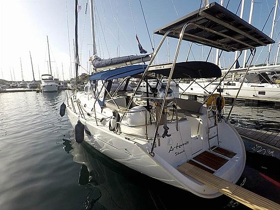 Bareboat Sail boat Oceanis Clipper 411 Artemis - Dettagli